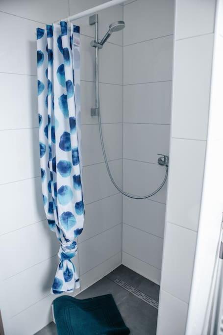 Central-Living Blue - Netflix - Wifi Essen Kültér fotó